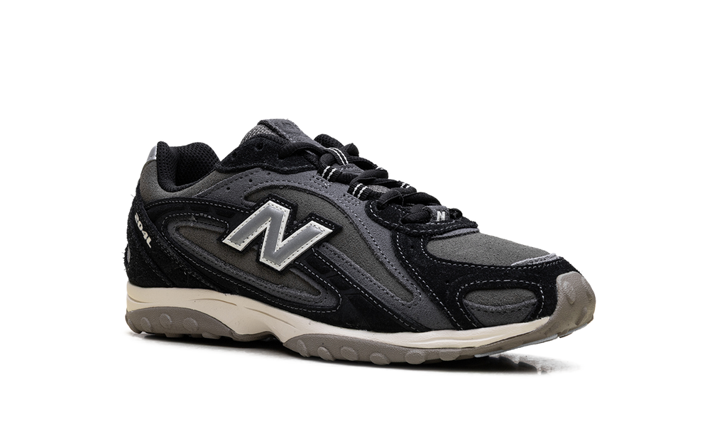 New Balance 204L "Black Magnet" Sneakers