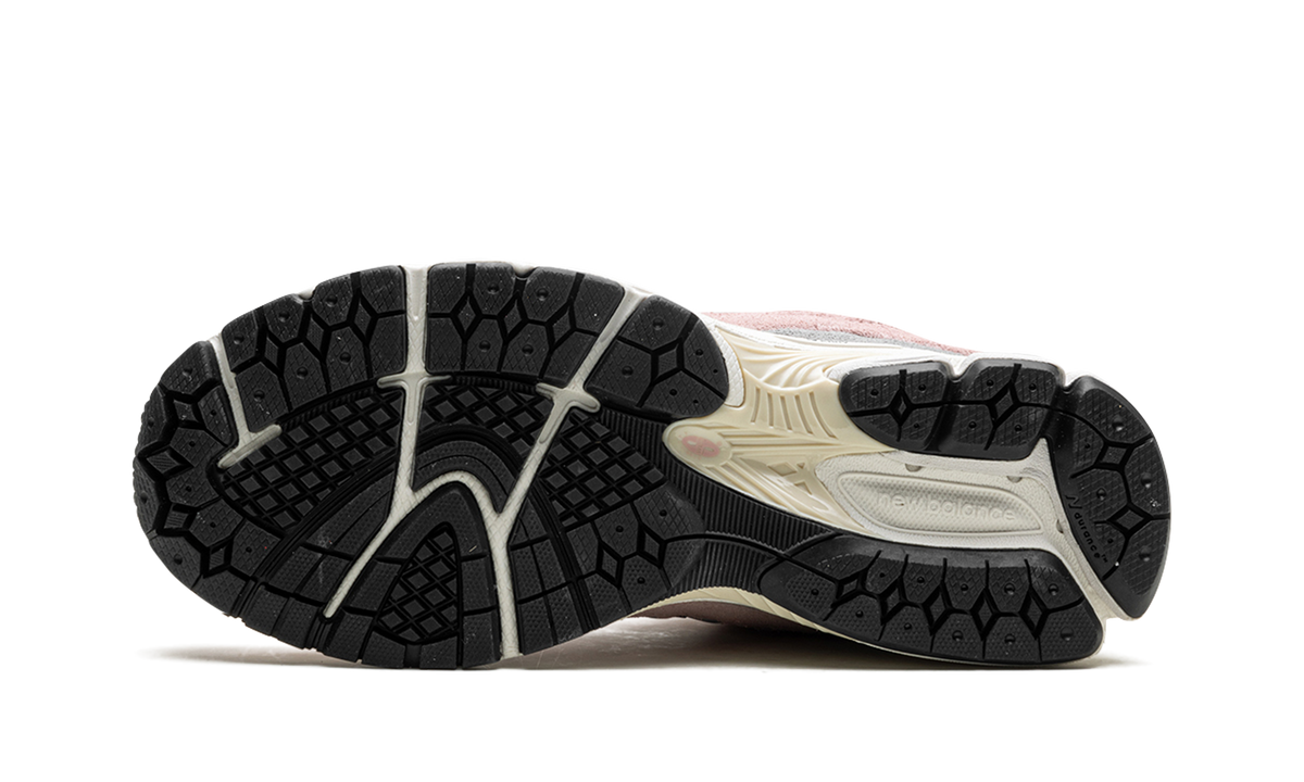 New Balance 2002R "Orb Pink" Sneakers