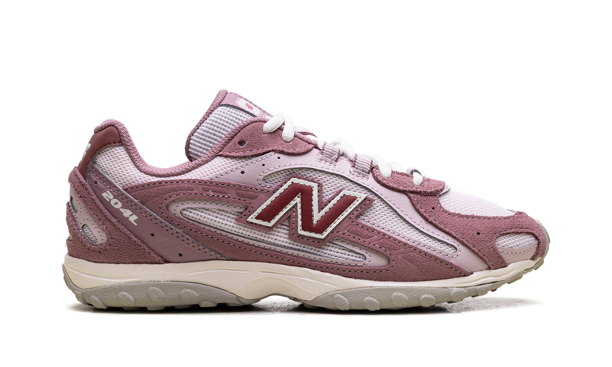 New Balance 204L "Valentine's Day" Sneakers