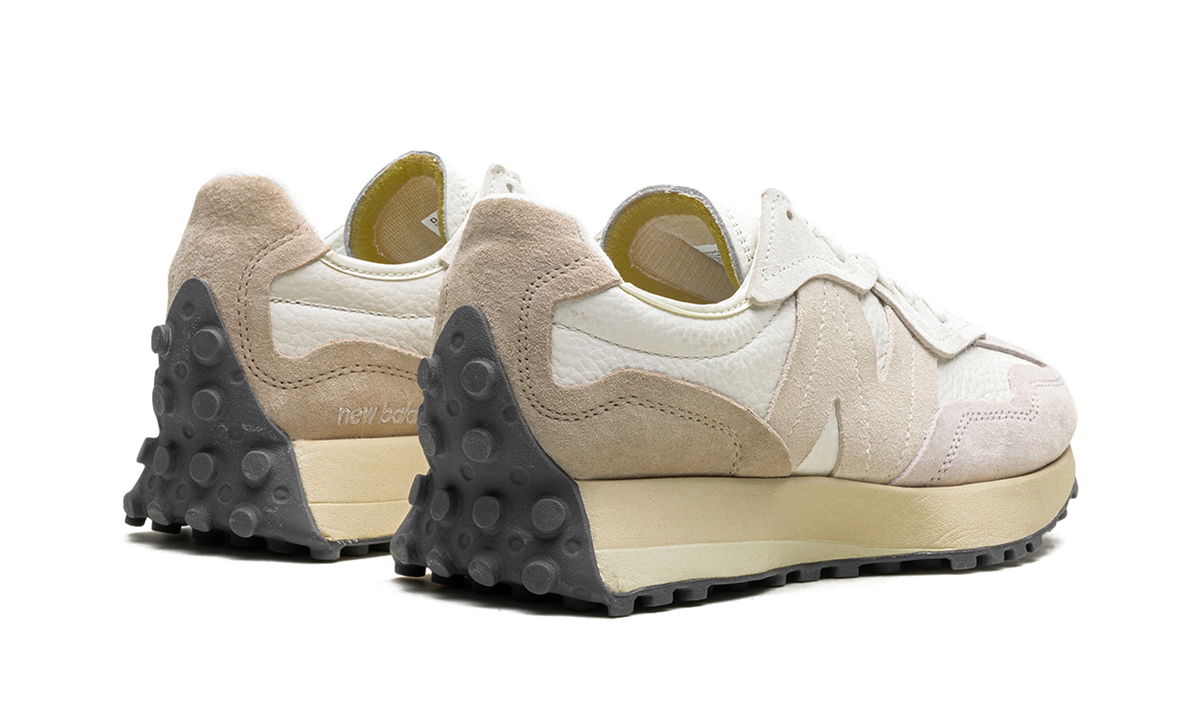 New Balance 327 "Grey Day Moonrock" Sneakers