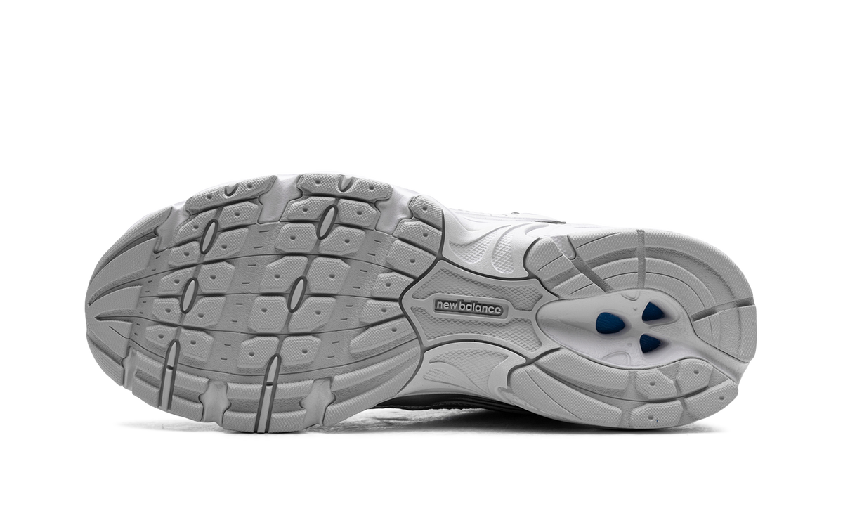 New Balance 530 "Moonbeam Silver Metallic" Sneakers
